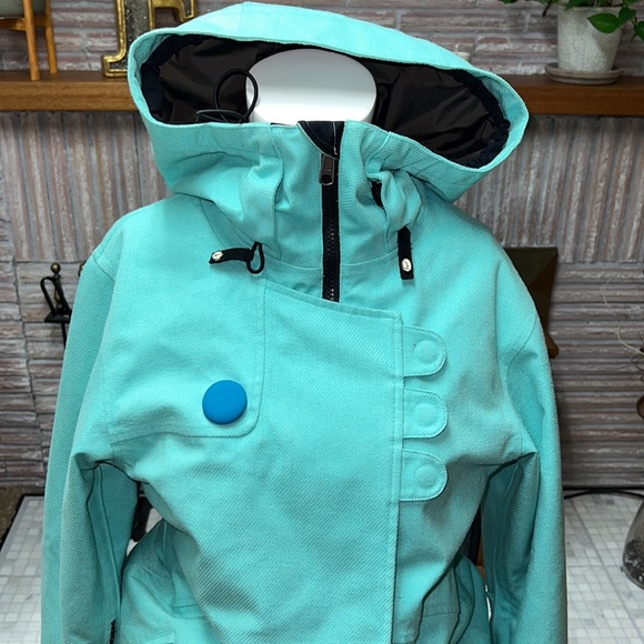 Nike ski jacket - Picture 2 of 7